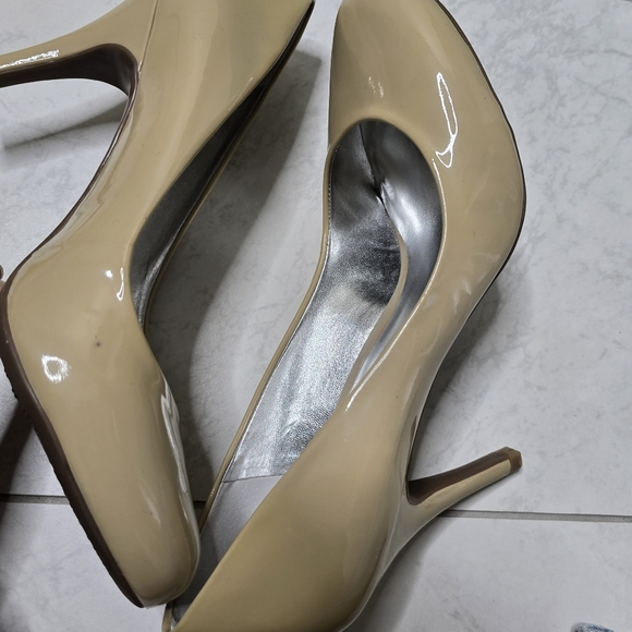 Jessica Simpson Nude Patent Leather Heels Pumps Size 11 - Picture 6 of 13
